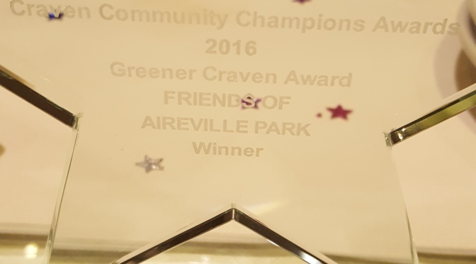 Friends of Aireville Park win an award